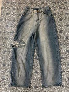 Distressed Wide Leg Jeans