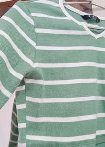 Striped Cropped Long Sleeve Top