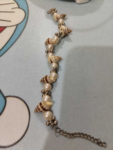 Shell &amp; Pearl Bracelet