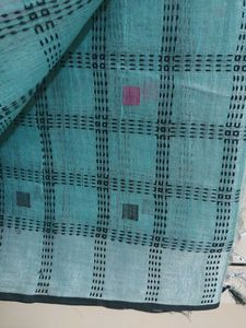 Elegant Striped Linen Saree