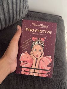 Pro-festive makeup kit