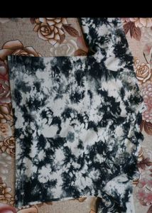 Trendy Tie-Dye Crop Top