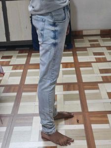 UNISEX Light  Acid Wash Denim Je