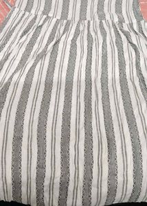 HH Kurties XL B&amp;W Embroidered Striped Tunic
