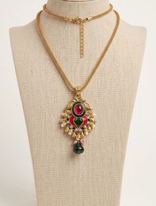 Vintage Style Pendant Necklace
