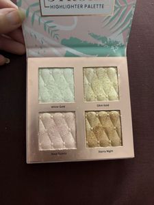 Matt Look Highlighter Palette