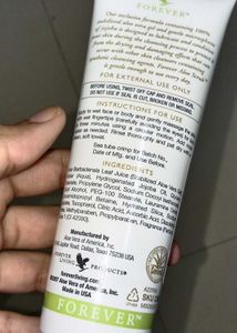 Forever Aloe Scrub
