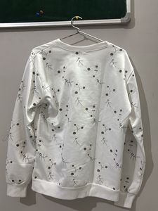 Cute White Graphic Print Sweatshirt