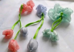 Floral Tulip Scrunchies Set