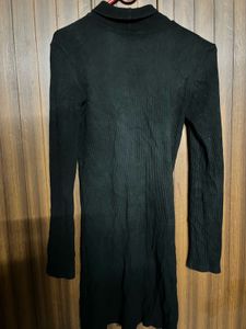 Chic Black Ribbed Turtleneck Top