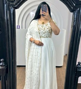 CHINON SILK BEAUTIFUL WHITE GOWN