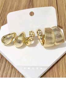 Gold Tone Earring Set