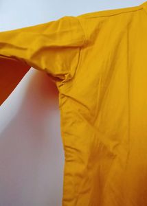Reeboot Yellow Button Down