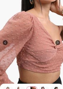 Chic Textured One-Sleeve Crop Top