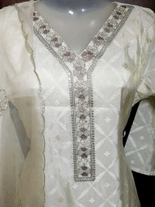 new Cream Embroidered Shalwar Kameez Dupatta S