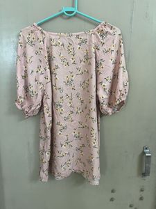 Floral Puff Sleeve Square Neck Top