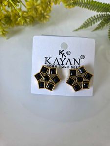 Kayan Star Stud Earrings