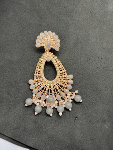 Price Dropped Grey Earring