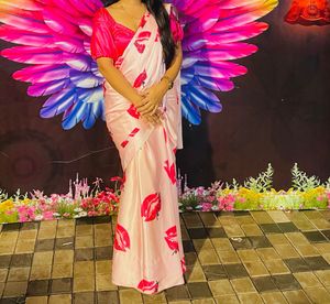 Pink Lips Saree with Bold Print