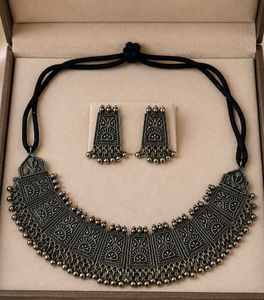 Oxidized Silver Necklace &amp; Earring Set
