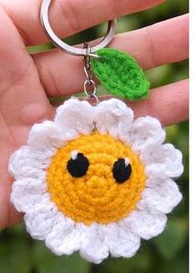 Cute Crochet Daisy Flower Keychain