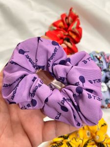 SET OF 5 BTS SCRUNCHIES🌸