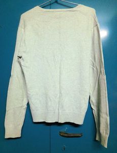 Uniqlo Unisex Grey V-Neck Sweater Pullover Winter
