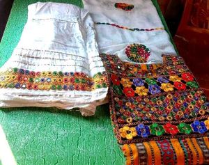 Rajasthani lehnga kurti set mirror worked