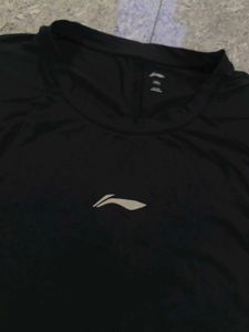 Li-Ning Tee Mid-Logo