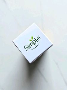 Simple Mattifying UV Fluid SPF 50