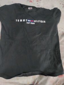 Tommy Hilfiger Black tshirt
