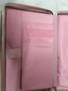 Black Pink Is Beautiful Hand Bag🖤🩷