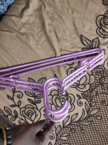 pack of 5 Clothes Hangers