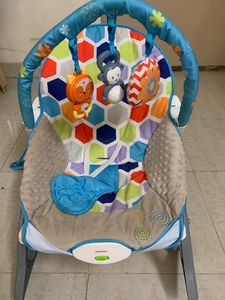 Infantino Vibrating Bouncer