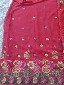 👌Traditional Red ♥️ Embroidered Silk Saree