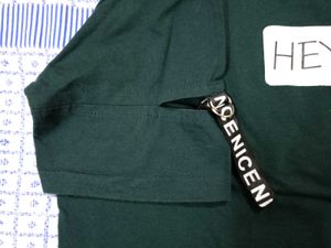 HEY!! Graphic Tee