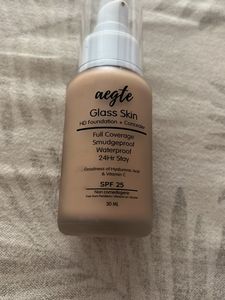 Enhance Your Face Glow With Aegte Glass Skin HD Foundation + Concealer. A 2 In 1 Liquid Foundation Water-proof Formula With Full Coverage