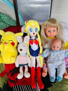 Collection of Plush Toys & Dolls