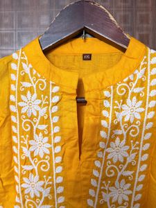 Chikankari Short Kurta 💛