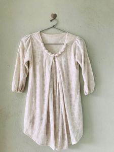 A White High Low Casual Wear Top