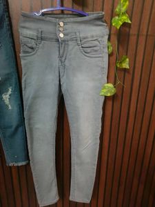 Distressed High-Waist Jeans (Pair)