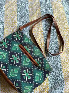 Stylish Green Ikat Crossbody Bag