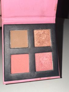 POP X SENN HOODS Eyeshadow Kit