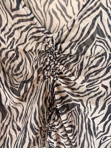 Chic Zebra Print Ruched Crop Top