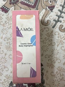 LA MIOR. Cosmic Glow Body Highlighter