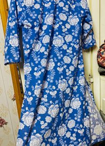 Blue Floral Embroidered Kurta