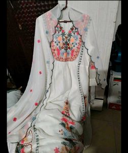 Embroidered White Kurta Set