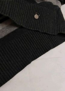 cropped vintage light sweat shirt 🖤
