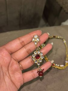Stunning Red &amp; White Stone Necklace Set