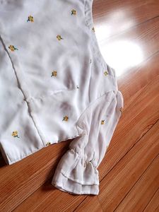 ❗SALE❗Yellow Phool Crop Top 💛